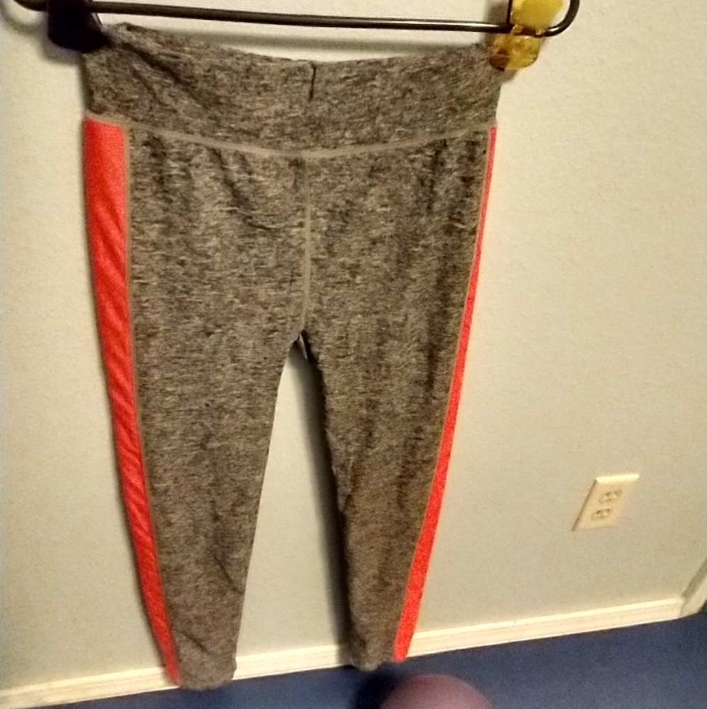 Sz m/l womens athletic/yoga leggings